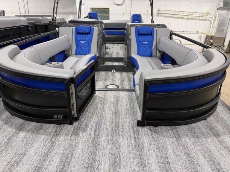 2026 Bennington 25RTSB - Blackout US-ETWS7708H526 [photo 3]